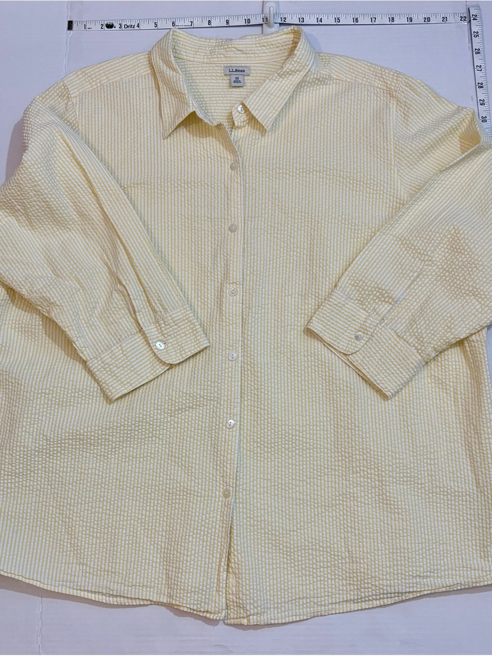L.L. Bean Pale Yellow Seersucker Button-Down Shirt 3/4 sleeve